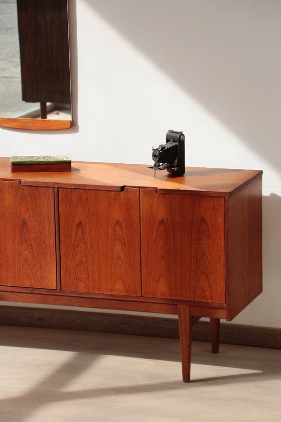 Image 1 of Nathan Teak-Sideboard (1960er Jahre) – Restauriertes englisches Design