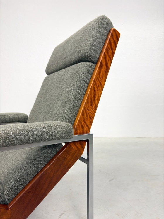 Image 1 of 'Lotus' Heren Fauteuil van Rob Parry voor Gelderland