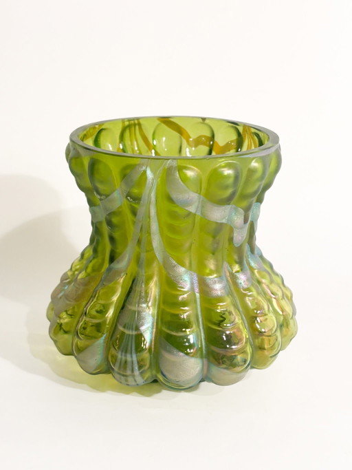 1950s Iridescent Green and Silver Loetz Glass Vase – vazen