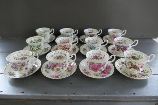 Tazza e piattino Royal Albert Fiore del mese 12 x