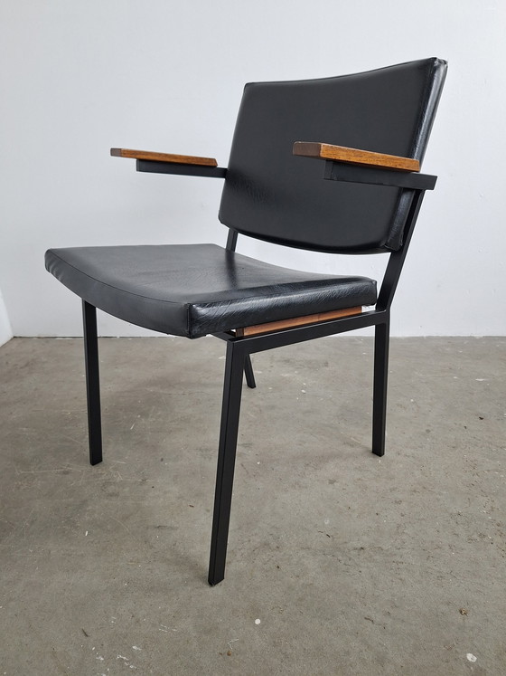 Image 1 of Mid century fauteuil Spectrum teakhouten armleggers 