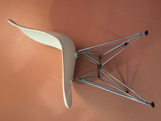Image 1 of Silla auxiliar de plástico Eames RE DSR
