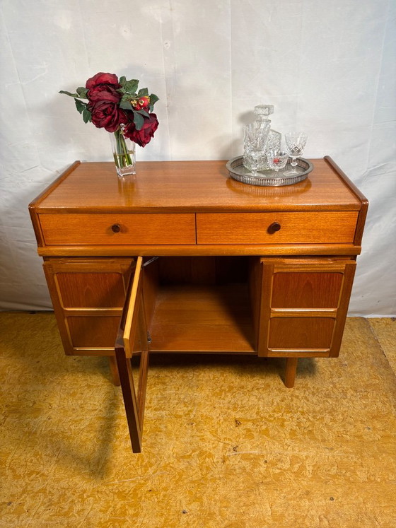 Superbe Meuble Bar Vintage Nathan en Teck | Années 1960–1970 | Design d'Inspiration Scandinave – Buffet bas (photo 5 of 11)