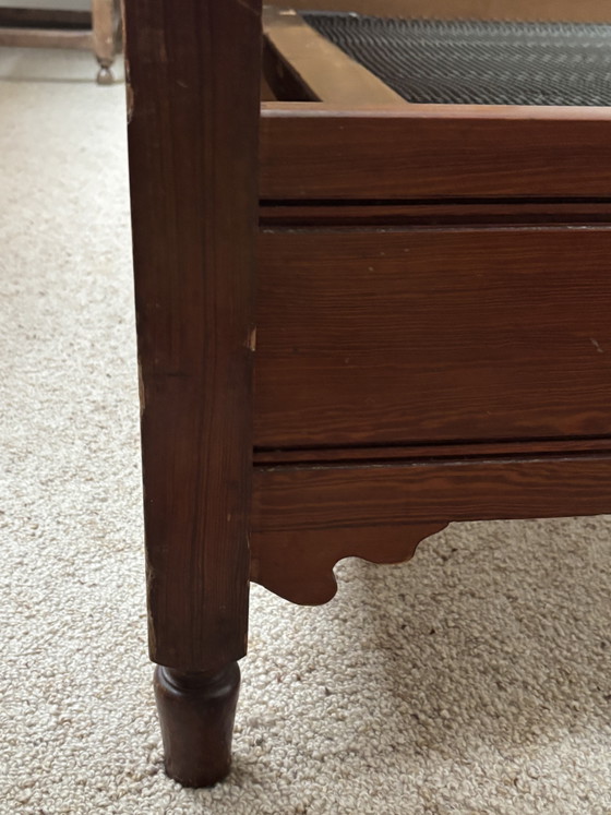 Unique pair of antique pine beds with original Beaumont spring bases - ca. 1910 – beaumont-biedermeier (photo 8 of 9)