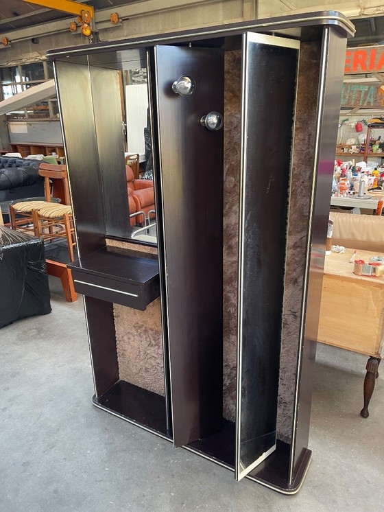 Image 1 of Garderobenschrank im italienischen Mid-Century-Modern-Stil der 1960er Jahre