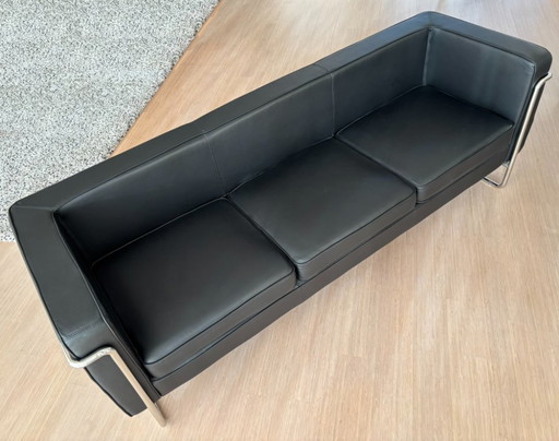 'Bauhaus' bank MO-77 Marcel Olsen