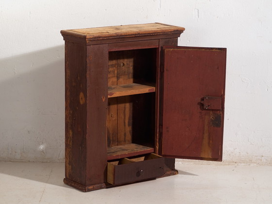 Antique painted cabinet in pine wood – Central Europe, circa 1900 – Storage cabinet (photo 27 of 40)