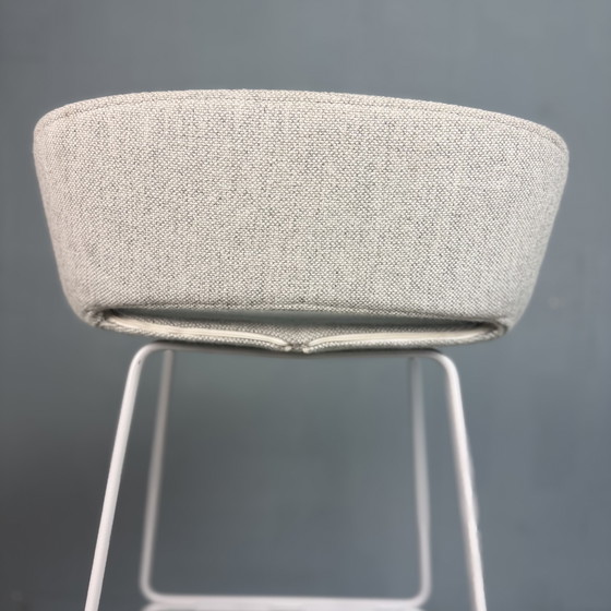 Image 1 of Pedrali Italiaans design barkruk met wollen stoffering