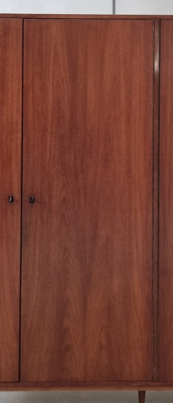 Mid Century wardrobe – Wood (photo 19 of 21)