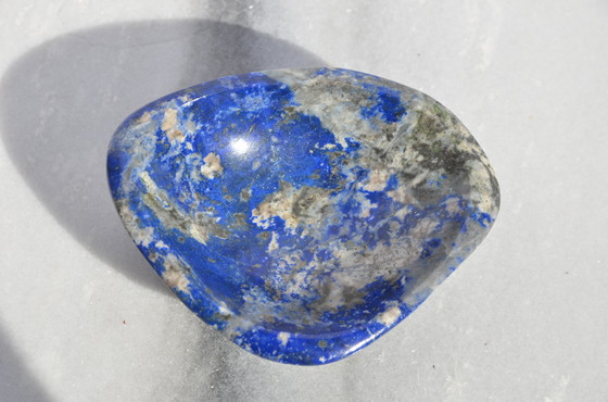 Image 1 of Bol en lapis-lazuli