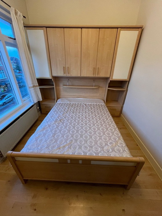 Image 1 of Letto matrimoniale con armadio trasformabile