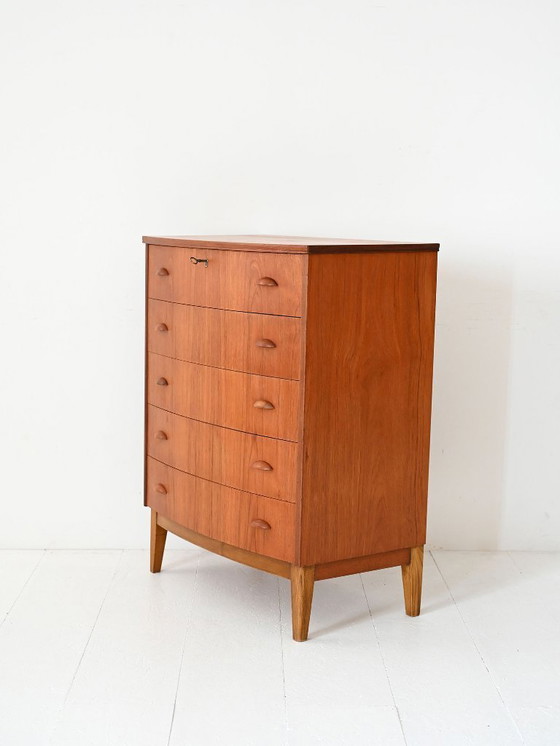 Image 1 of Skandinavische Teakholzkommode mit Muschelgriffen, 1950er