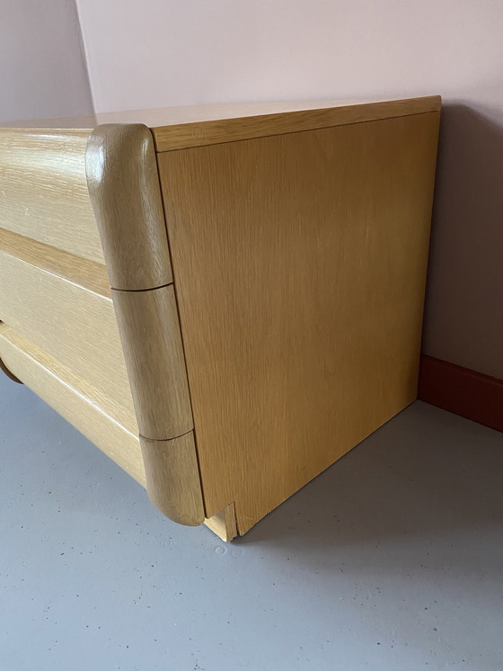 Image 1 of Cómoda de diseño Moser: mesita de noche escultural, estilo moderno de mediados de siglo, década de 1970