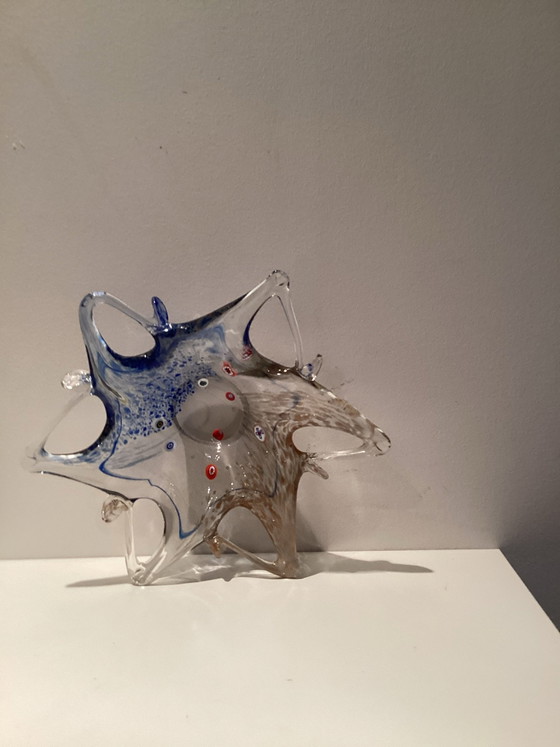 Murano glass starfish bowl, this is beautiful vintage glass art. (photo 5 of 5)