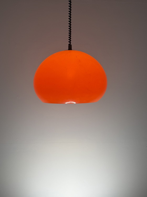 Image 1 of orangefarbene Pendelleuchte aus den 70ern