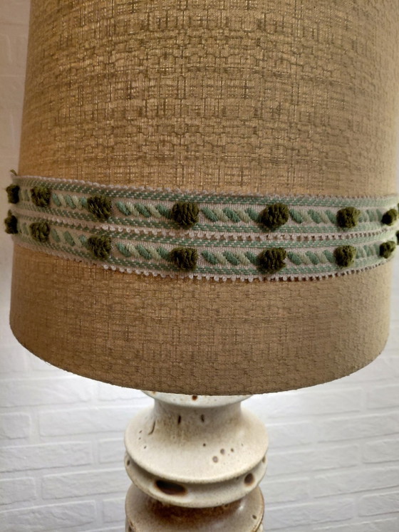 Walter Gerhards XL vloerlamp, jaren 70, Vloerlampen, Keramiek, Textiel, Bruin (foto 2 van 6)