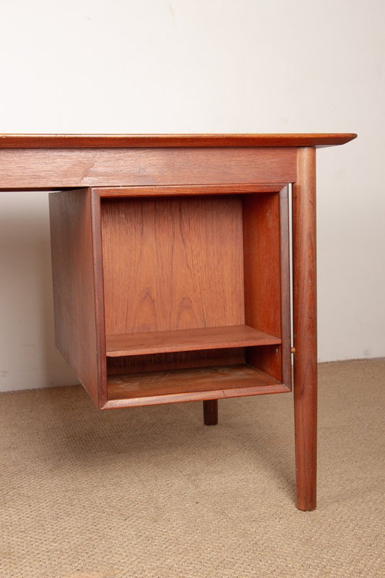 Image 1 of Escritorio ejecutivo danés diseñado por Gunnar Nielsen Tibergaard en 1960.