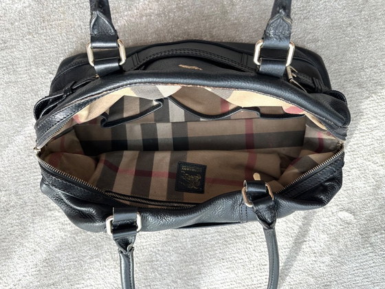 Image 1 of Burberry zwarte leren handtas