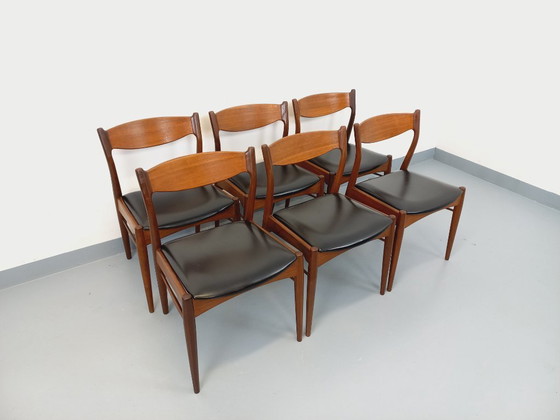 Image 1 of Set of 6 vintage Danish Scandinavian chairs by Aerthoj Jensen & Molholm in teak and skai from the 1960s