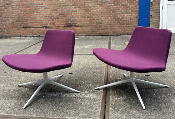 Image 1 of 2x Hay Ray swivel lounge fauteuils