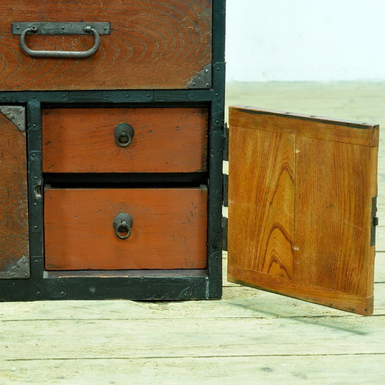 Image 1 of Commode japonaise Tansu, vers 1870