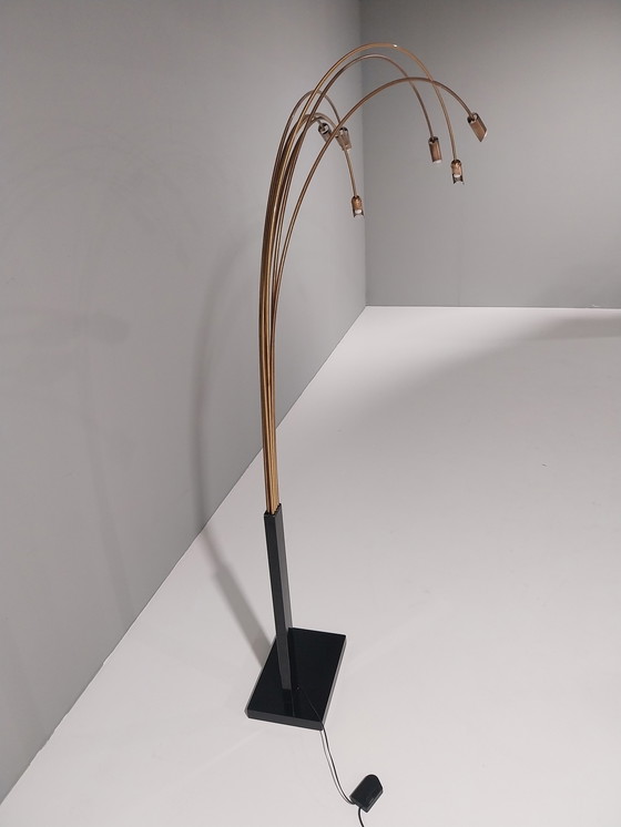 Image 1 of Imponente lampada ad arco italiana d'epoca con 7 bracci