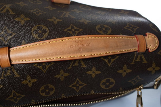 Image 1 of Louis Vuitton, Pochette métis en toile monogram