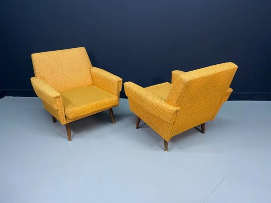 Image 1 of Een paar retro fauteuils, gestoffeerde loungestoelen uit het midden van de 20e eeuw, Midden-Europa, midden 20e eeuw