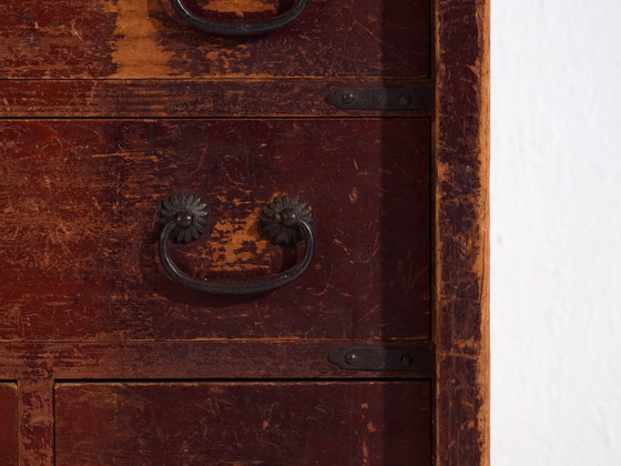 Antique Japanese cedarwood choba-dansu, Meiji/Taishō period (c. ) #45 – Chest of drawers, Cast Iron (photo 23 of 40)