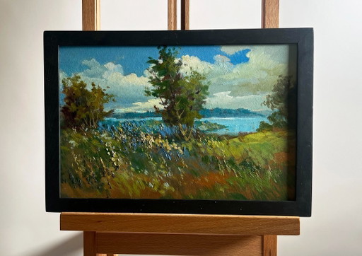 Dipinto ad olio originale: Paesaggio costiero estivo, campo di fiori e fiume.