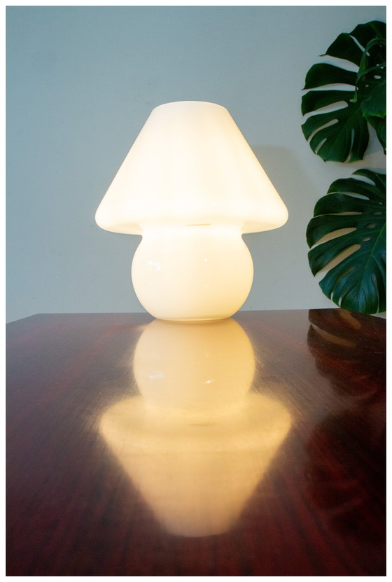 Image 1 of Paddestoel lamp van geblazen glas 1970