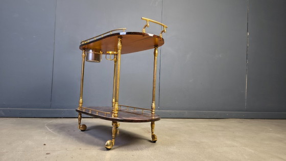 Image 1 of Carrito de bar italiano de piel de cabra lacada/pergamino, diseñado por Aldo Tura en la década de 1960.