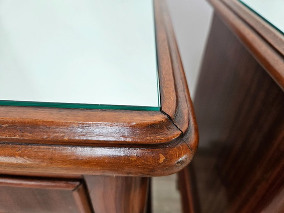 Image 1 of Paire de tables de chevet Art déco des années 1950 avec plateau miroir