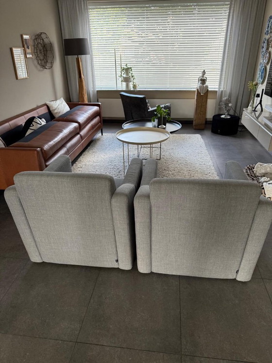 2 Grijze Stoelen Cloak – Fauteuils, Textile (photo 2 of 5)
