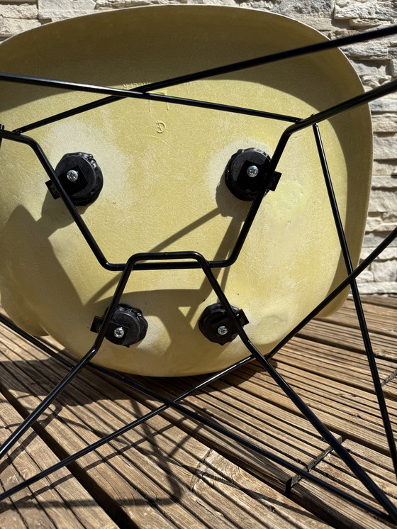 Image 1 of EAMES HERMAN MILLER VITRA SHOCKMOUNT EVANS