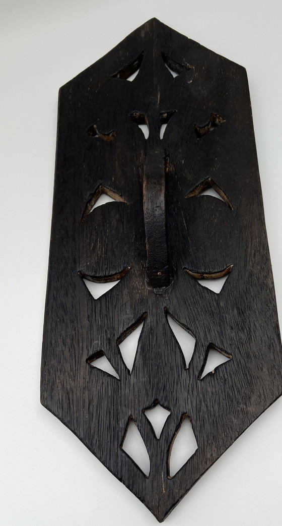 Image 1 of Relieve mural etnográfico tallado a mano, madera oscura, totalmente calado.