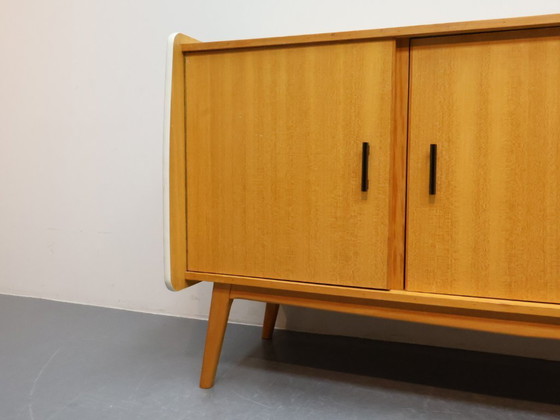 Image 1 of Buffet vintage | Pieds inclinés | Fait main