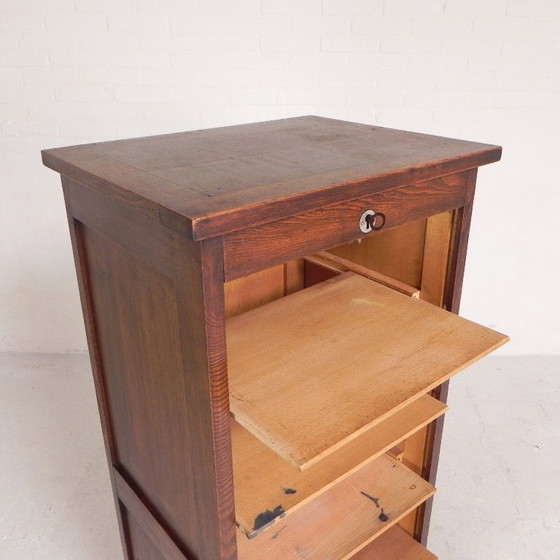 Image 1 of Meuble à volet roulant en chêne avec 1 volet, hauteur 126 cm, années 1930