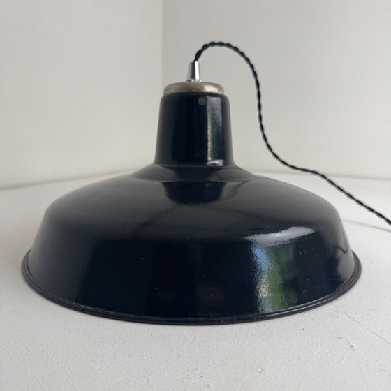 Image 1 of COPPIA DI LAMPADE DA OFFICINA INDUSTRIALI SMALTATE