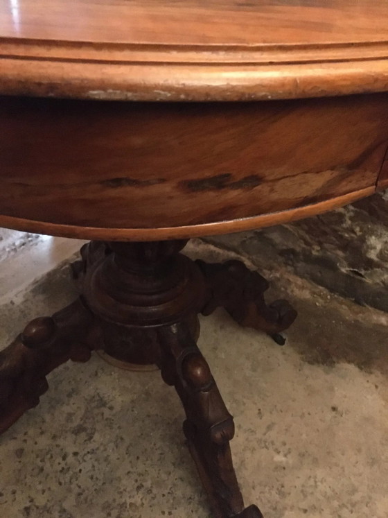 Viooltafel met 2 laden in walnoot. – Bijzettafels (photo 7 of 9)