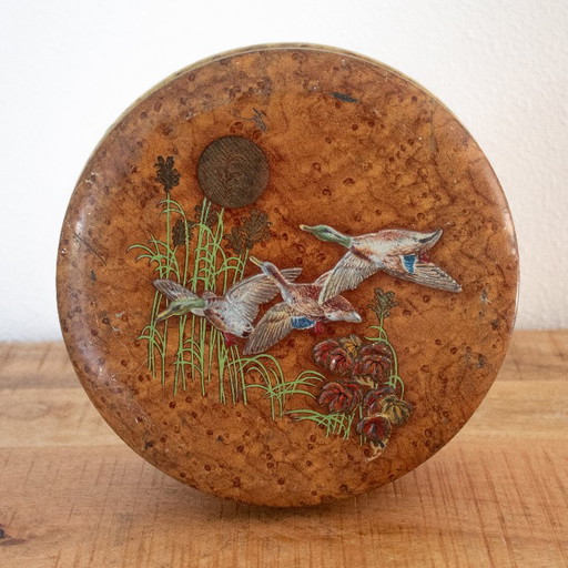 Boîte à biscuits ronde vintage de style asiatique : Canards sauvages en vol – decoratieve objecten, Metal