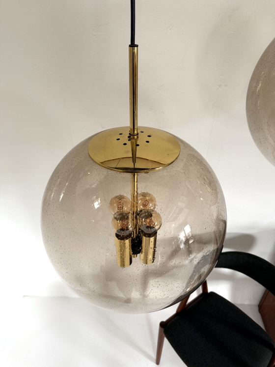 Image 1 of 2x XXL-Globus aus Messing und Rauchglas, Glashütte Limburg '70