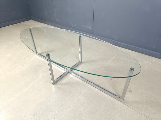Image 1 of Grande table basse ovale en verre et chrome, 1970