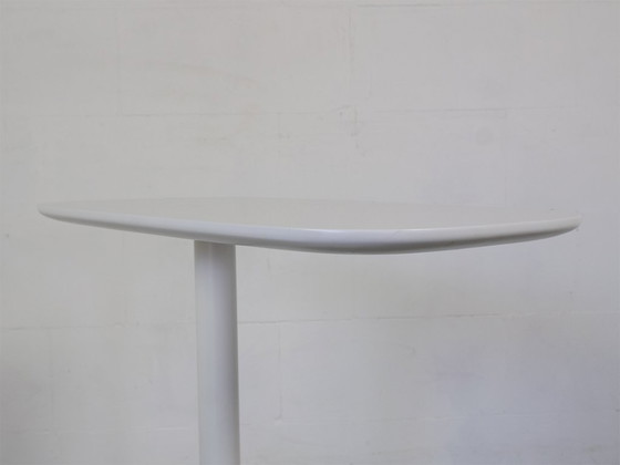 Image 1 of Haworth Pip bijzettafel ontwerp Patricia Urquiola