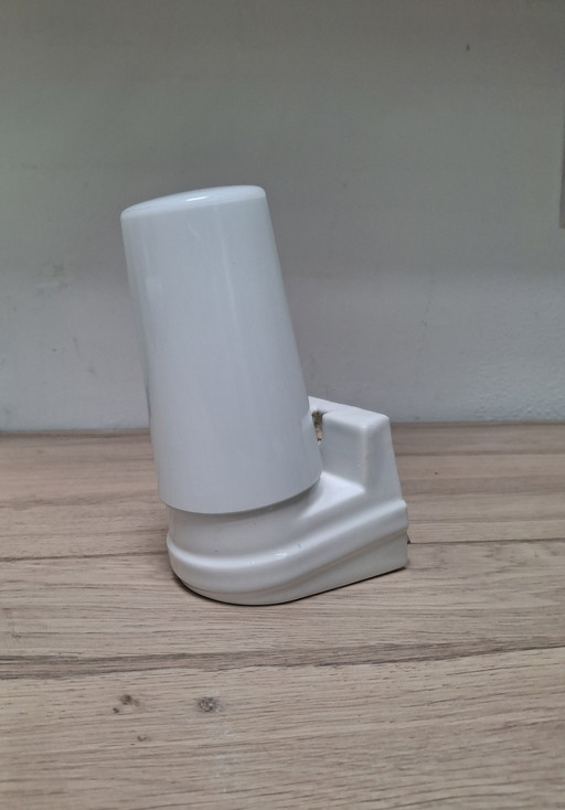 Aplique de baño vintage blanco Ifö. Sigvard Bernadotte