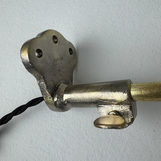 Image 1 of COPPIA DI APPLIQUE ANTICHE DA LABORATORIO "BEUNZA"