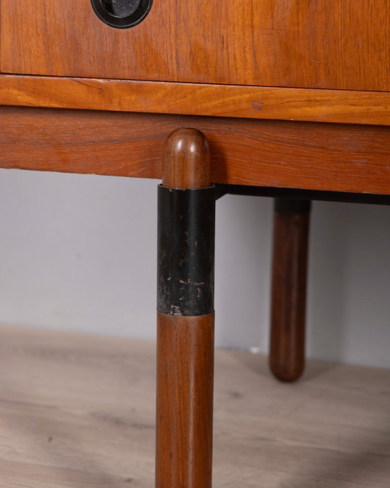 Image 1 of Credenza vintage anni '60 in legno di teak, design italiano.