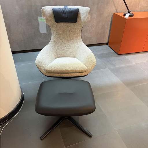 Leolux Caruzzo fauteuil met poef Strada/Peat – Leather