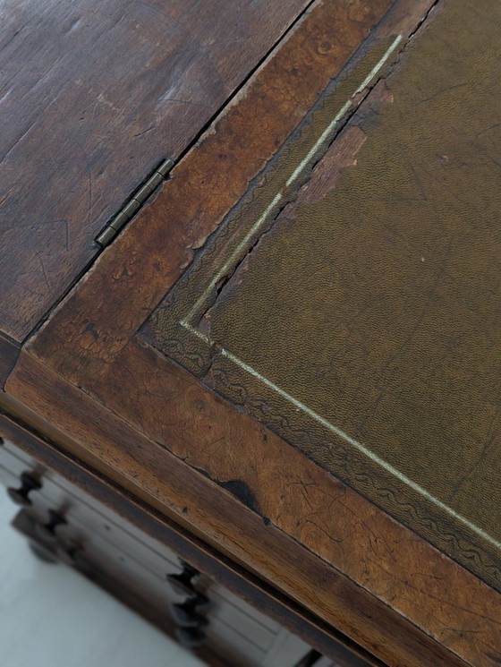 Image 1 of Bureau ancien en bois