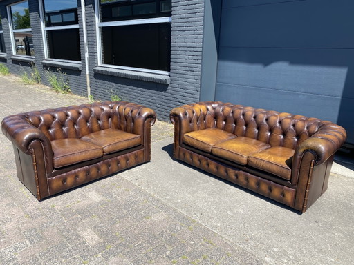 Ensemble canapé Chesterfield 3+2 places, marron à motif flamme